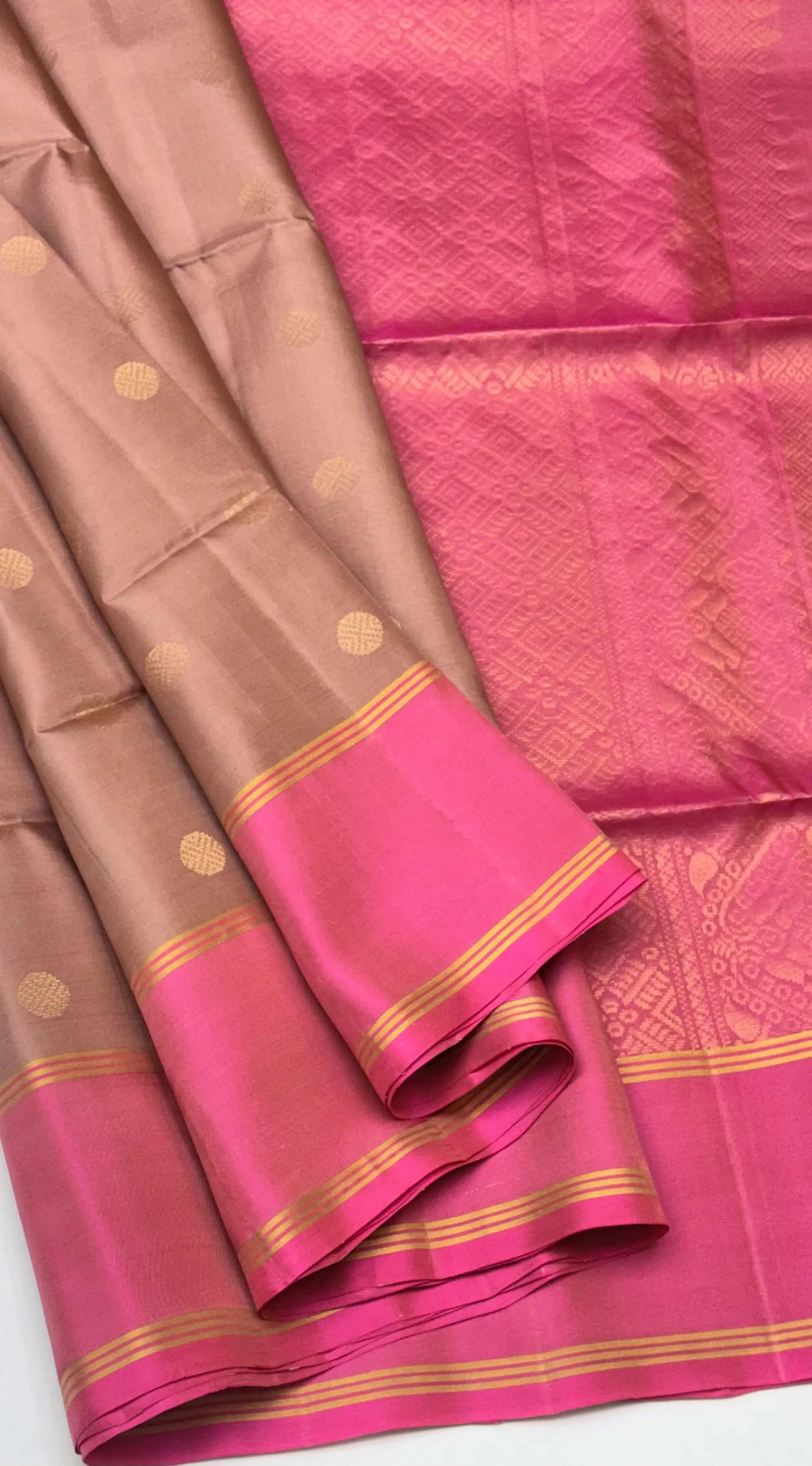 Geometric Brocade Butta Rich Pallu Kanchipuram Silk Saree